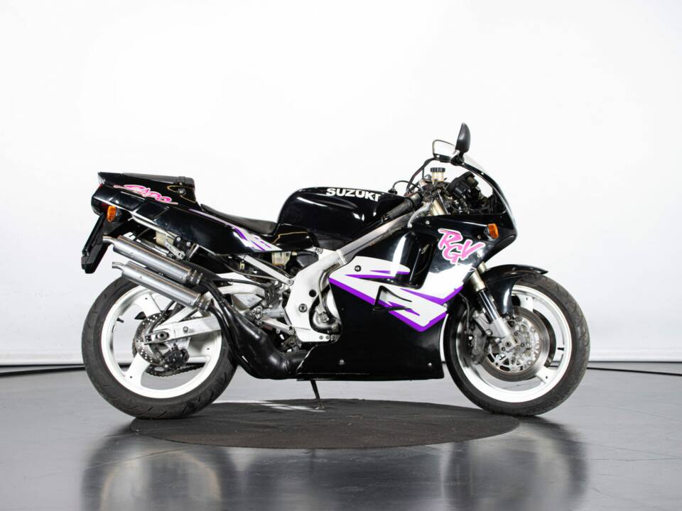 Afbeelding 5/45 van Suzuki RGV 250 Gamma (1992)