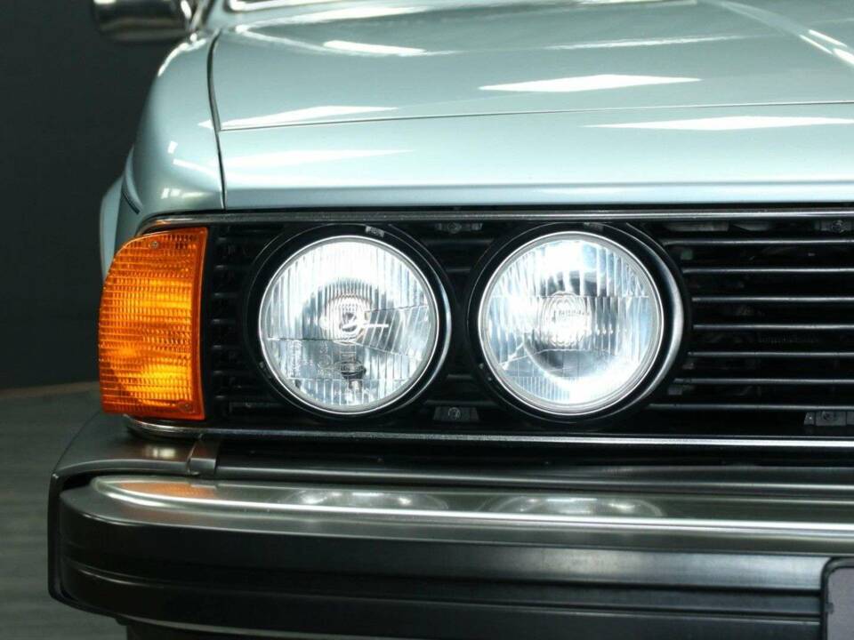 Bild 36/49 von BMW 633 CSi A (1980)