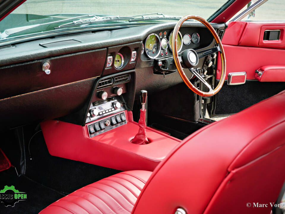 Image 12/50 of Aston Martin DBS (1970)