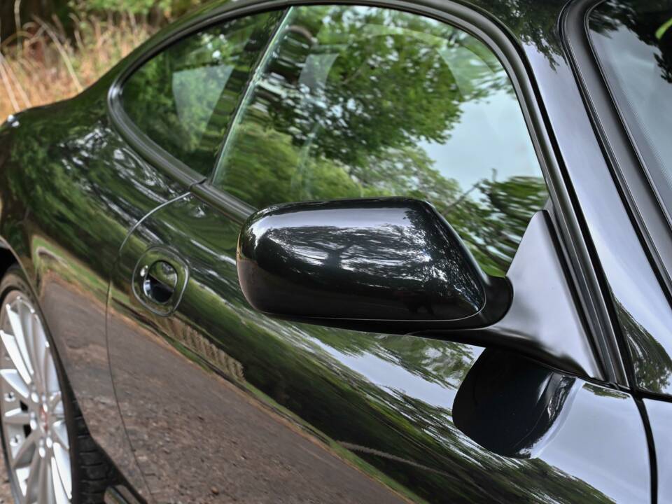 Image 21/50 of Jaguar XKR (2006)