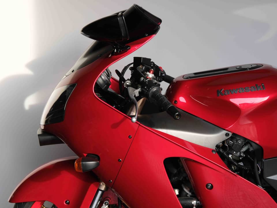 Image 90/91 of Kawasaki Ninja 1200 ZX-12R (2000)