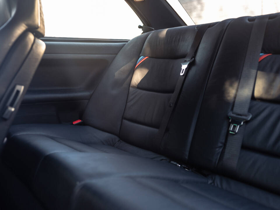 Image 15/42 of BMW M3 Sport Evo (1997)