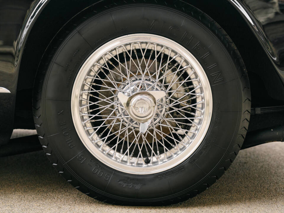 Bild 34/50 von Maserati 3500 GTI Spyder Vignale (1963)
