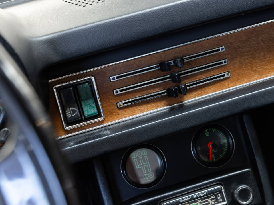 Image 10/26 of Audi 100 Coupe S (1973)