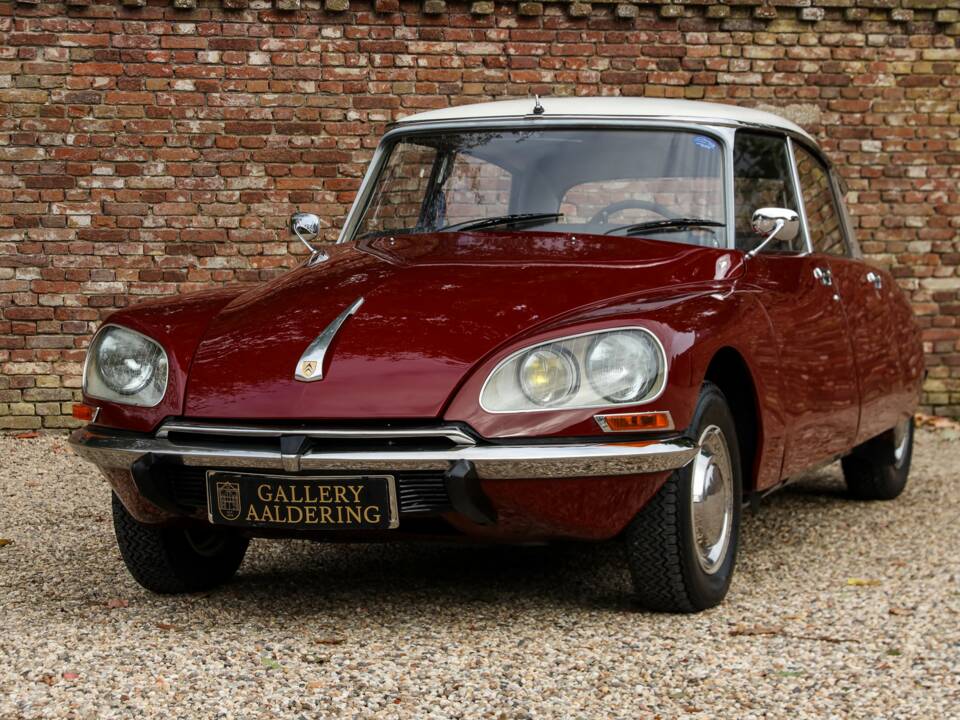 Image 1/50 de Citroën DS 21 (1971)