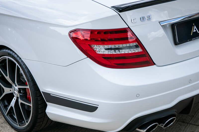 Image 29/33 of Mercedes-Benz C 63 AMG "Edition 507" (2013)