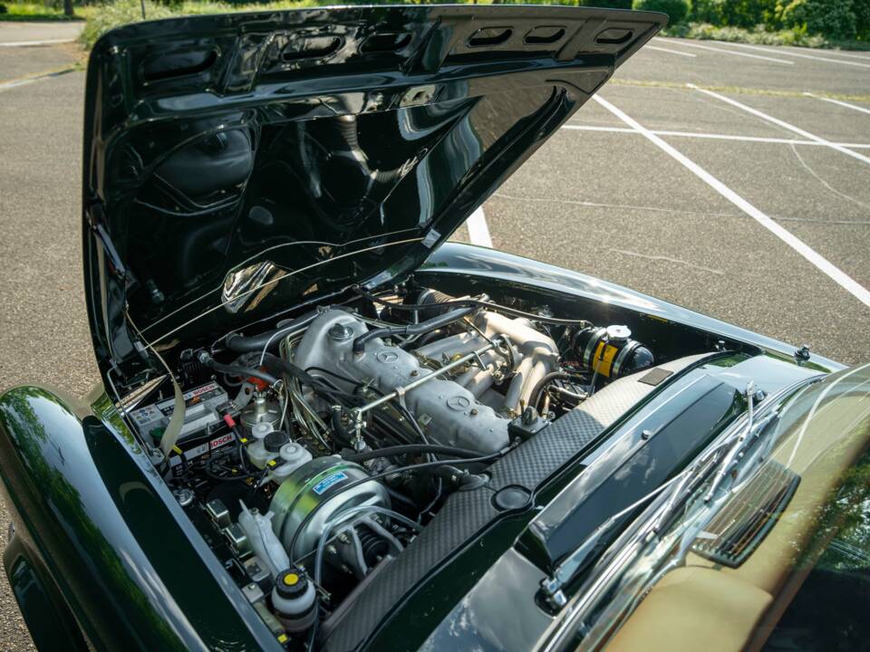 Immagine 38/46 di Mercedes-Benz 280 SL (1968)