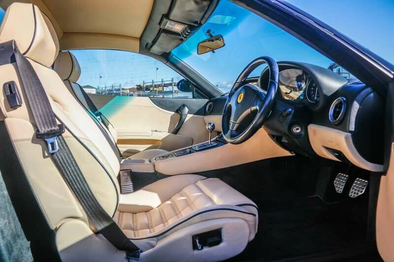 Image 2/28 of Ferrari 550 Maranello (1999)