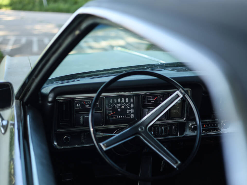 Bild 32/58 von Buick Riviera Coupe (1968)