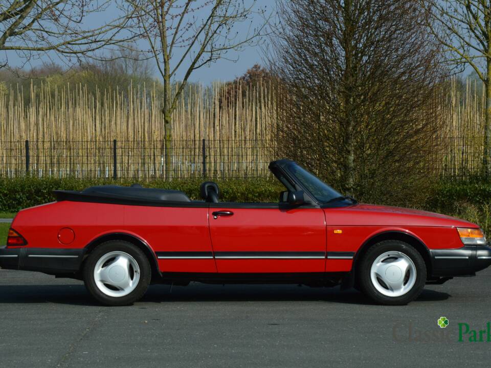Bild 17/50 von Saab 900 2.0i 16V (1993)