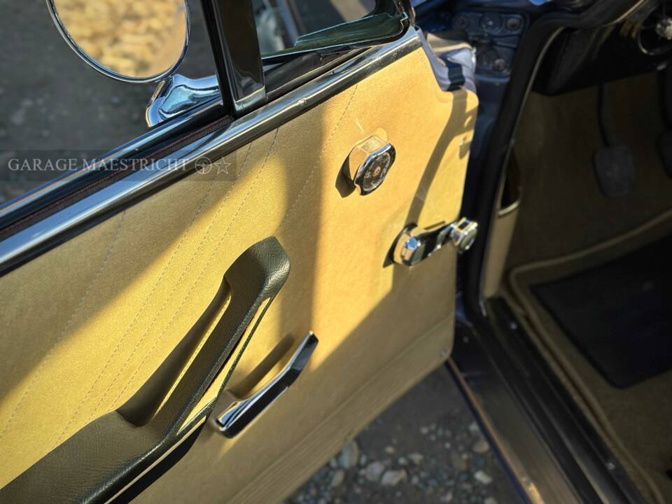 Afbeelding 44/99 van Alfa Romeo 2000 GT Veloce (1973)