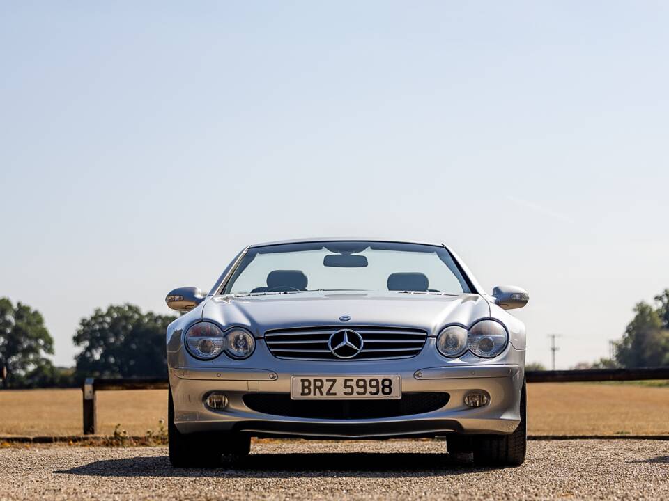 Image 8/50 de Mercedes-Benz SL 500 (2003)
