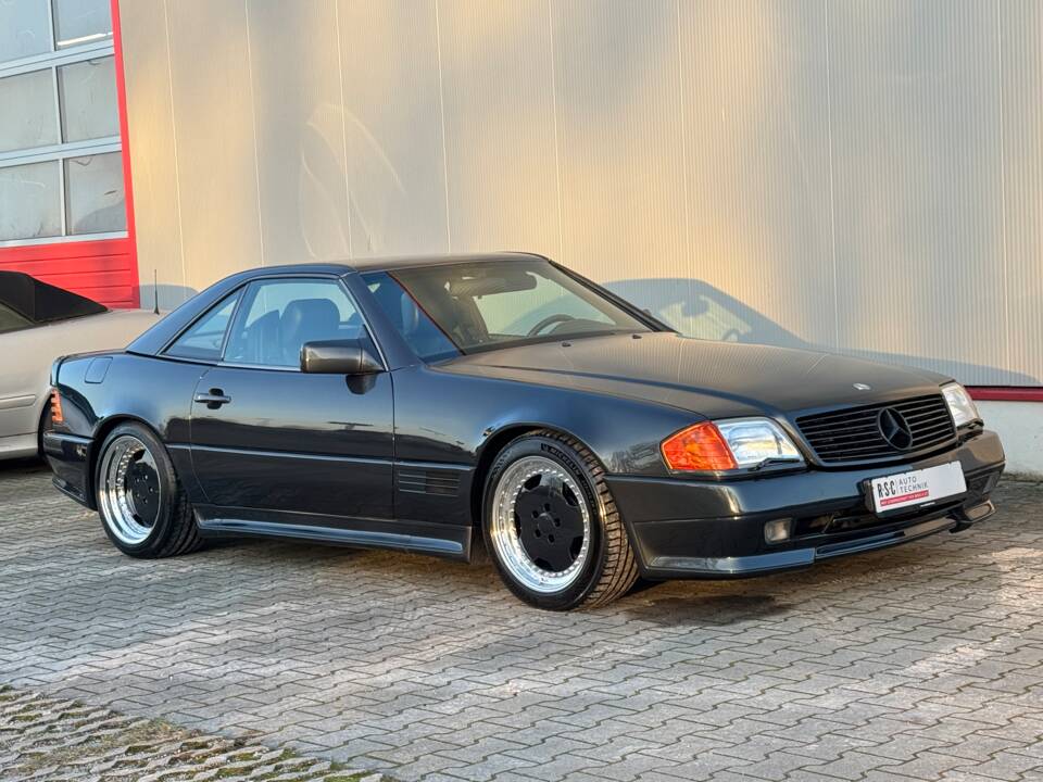 Image 4/37 de Mercedes-Benz 500 SL 6.0 AMG (1990)