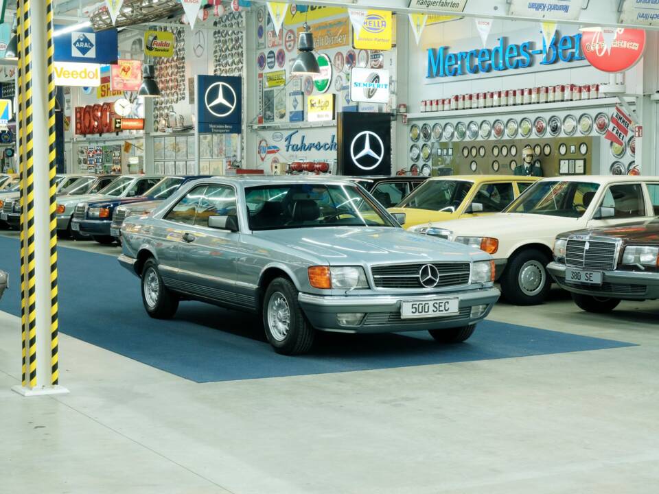 Image 7/50 of Mercedes-Benz 500 SEC (1982)