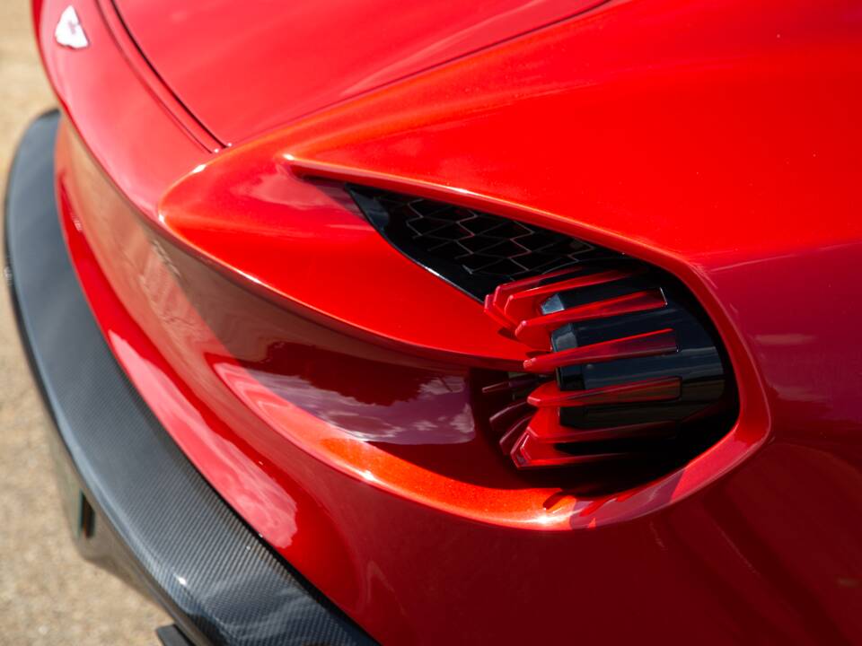 Image 53/80 of Aston Martin Vanquish Zagato (2017)