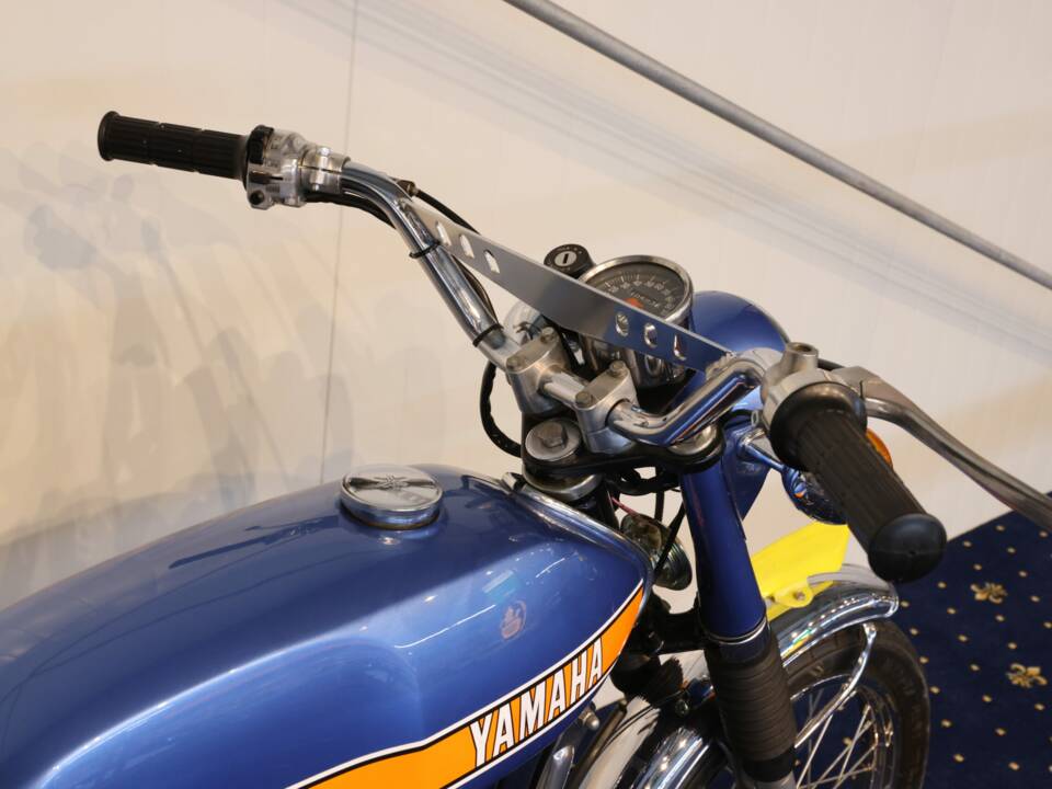 Immagine 8/24 di Yamaha SS 50 (1987)