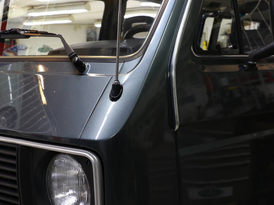 Bild 29/50 von Volkswagen T3 Caravelle GL 1.9 (1987)