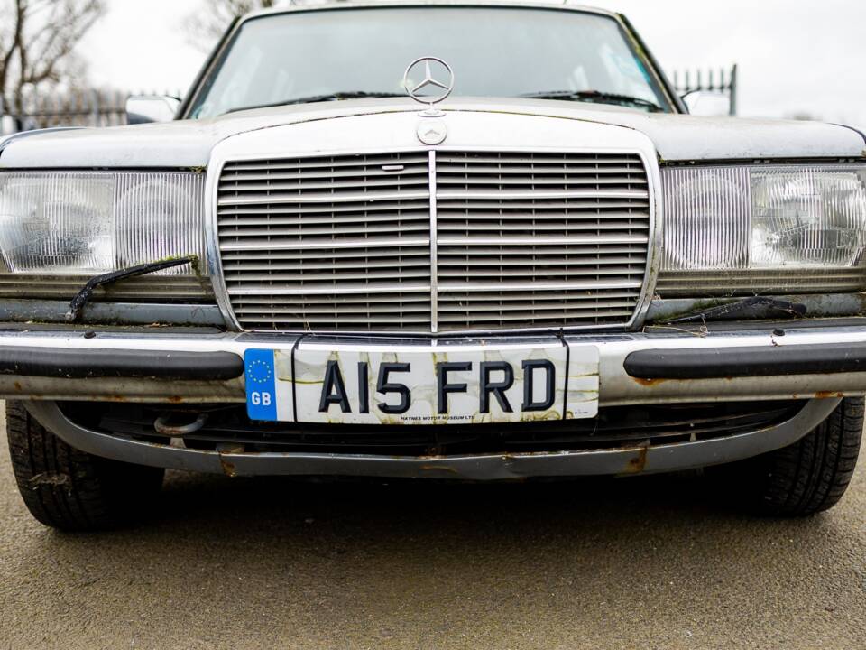 Bild 26/50 von Mercedes-Benz 280 TE (1983)