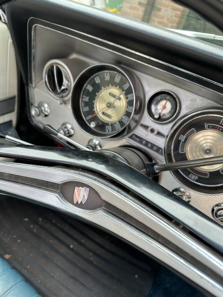 Immagine 3/23 di Buick Electra 225 Custom (1964)