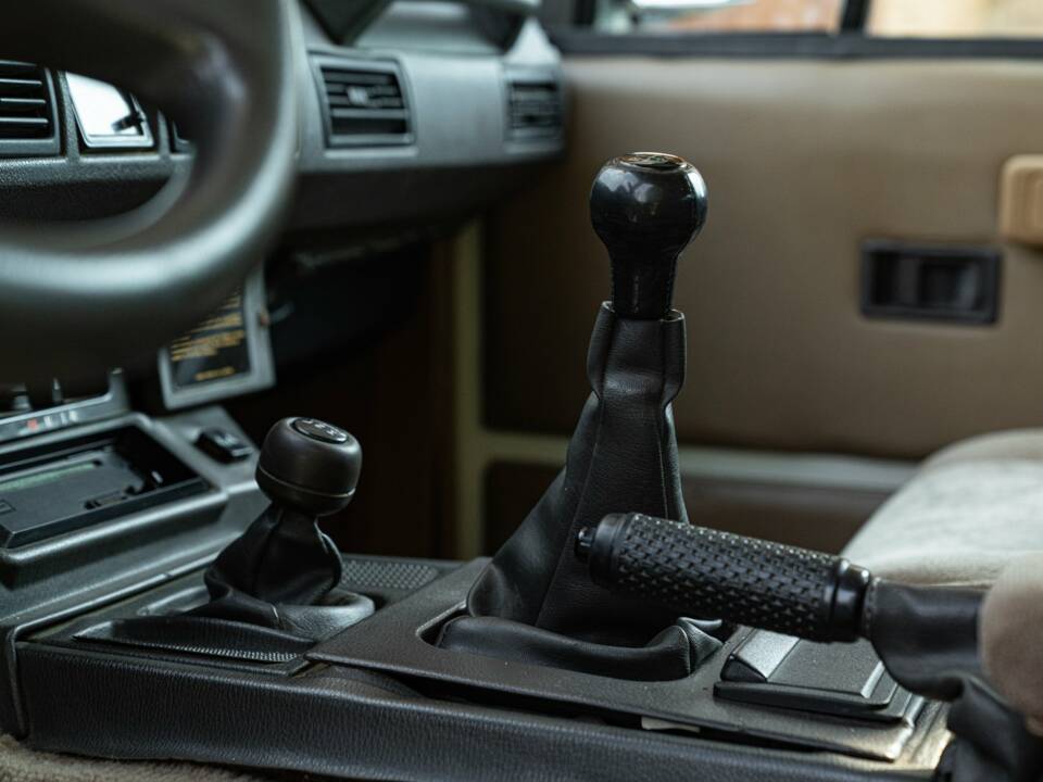 Immagine 40/50 di Land Rover Range Rover Classic 3.9 (1991)