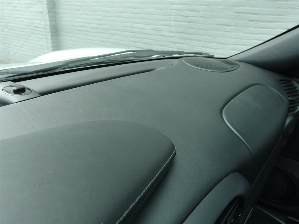 Bild 61/100 von Porsche 911 Carrera 4S (2002)