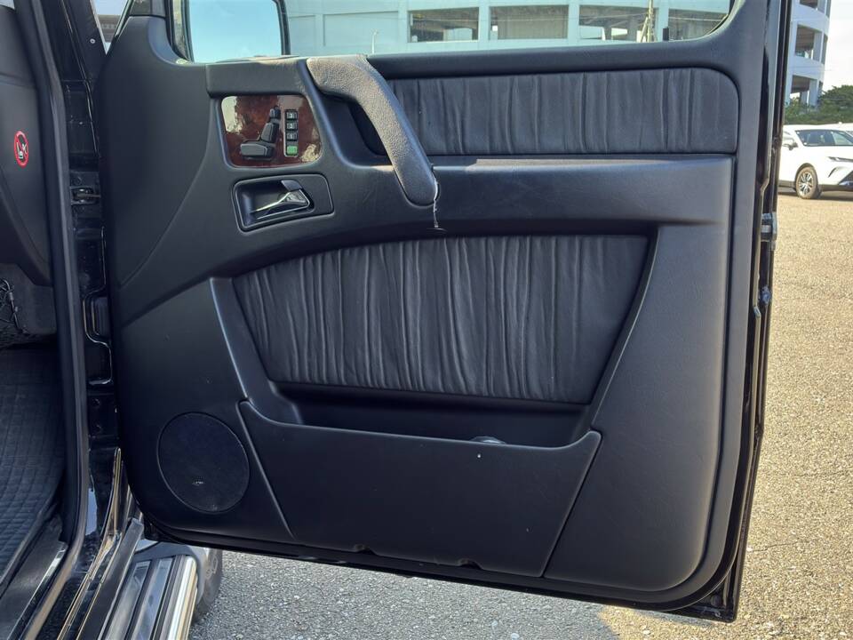 Bild 35/63 von Mercedes-Benz G 500 (lang) (2009)