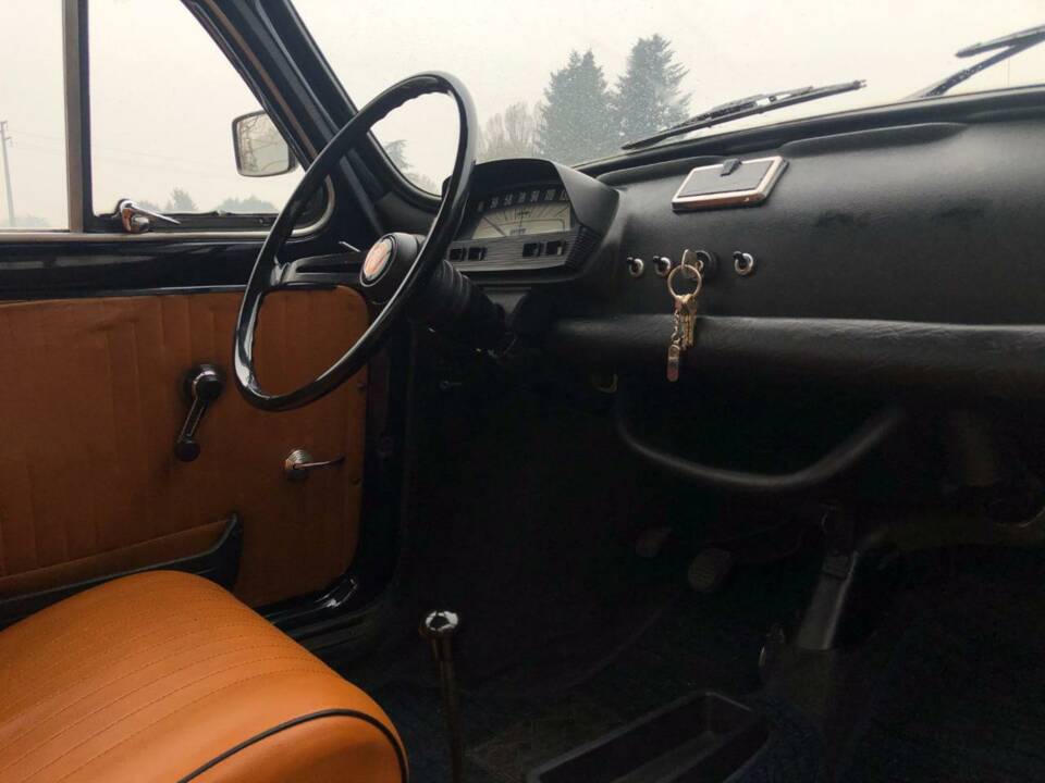 Immagine 36/50 di FIAT 500 L (1976)