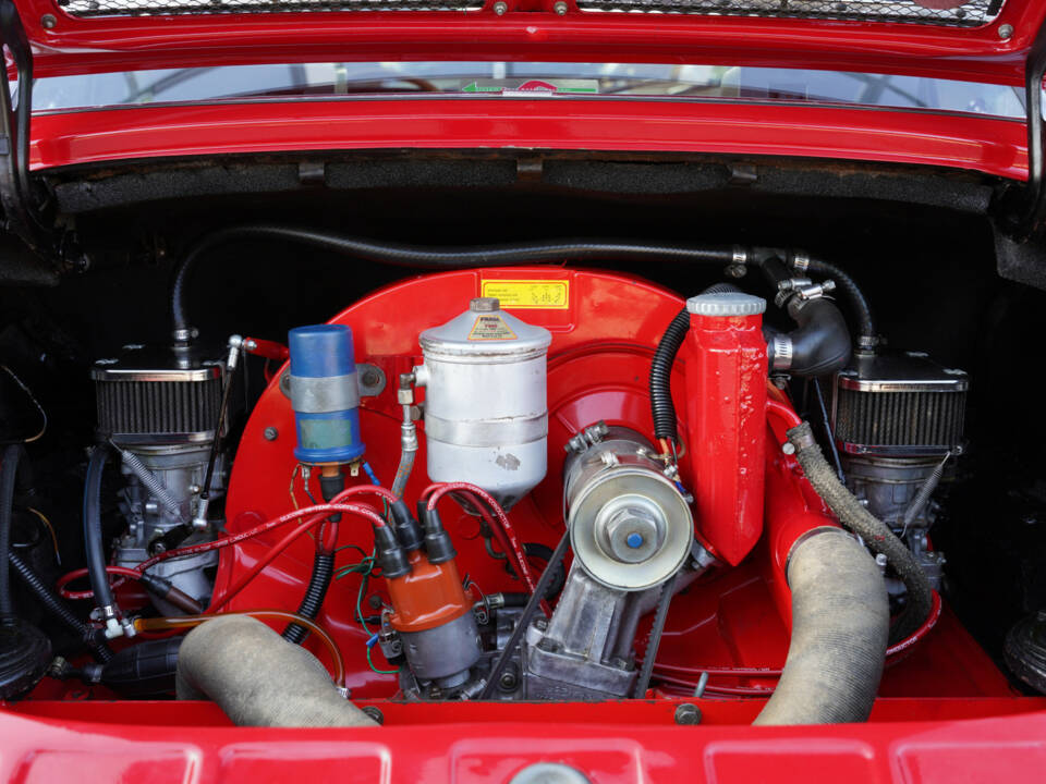 Image 18/50 of Porsche 912 (1966)