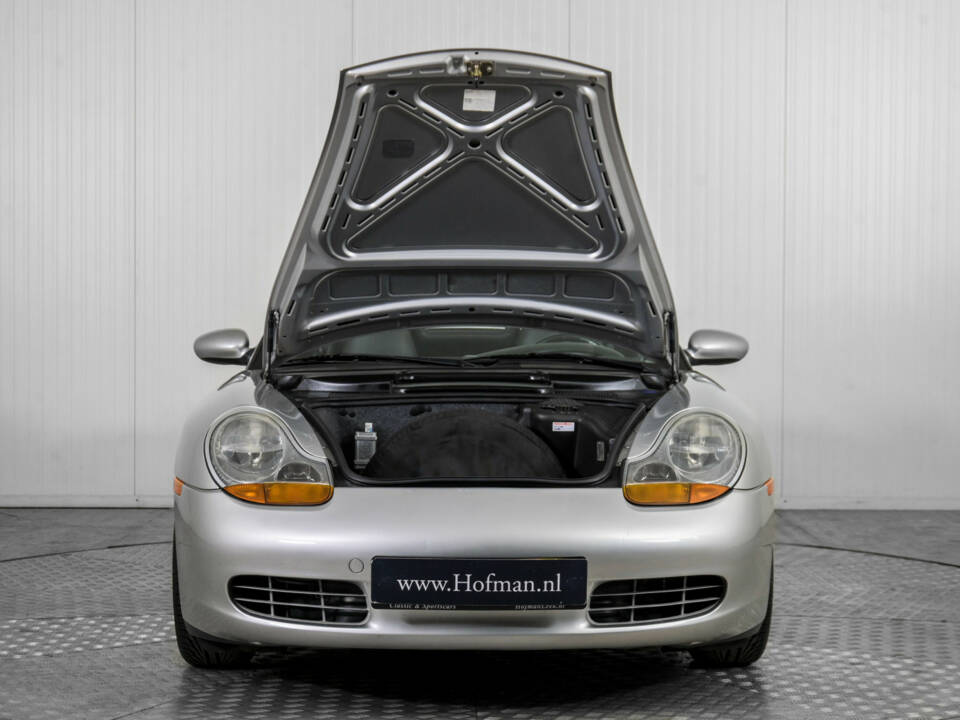 Immagine 37/50 di Porsche Boxster (1997)