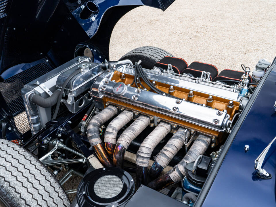 Image 34/39 of Jaguar E-Type &quot;Lightweight&quot; (1962)