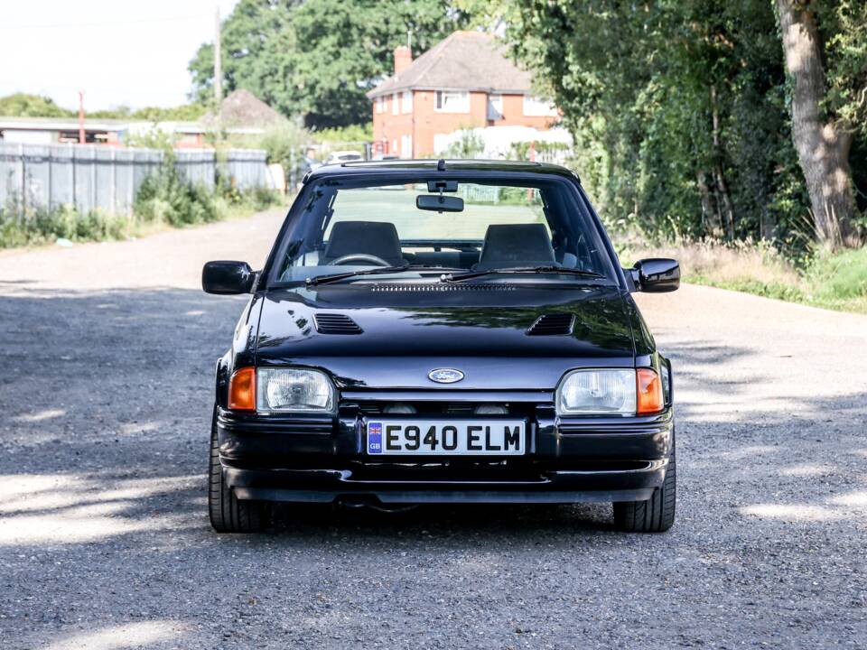 Afbeelding 6/28 van Ford Escort turbo RS (1987)