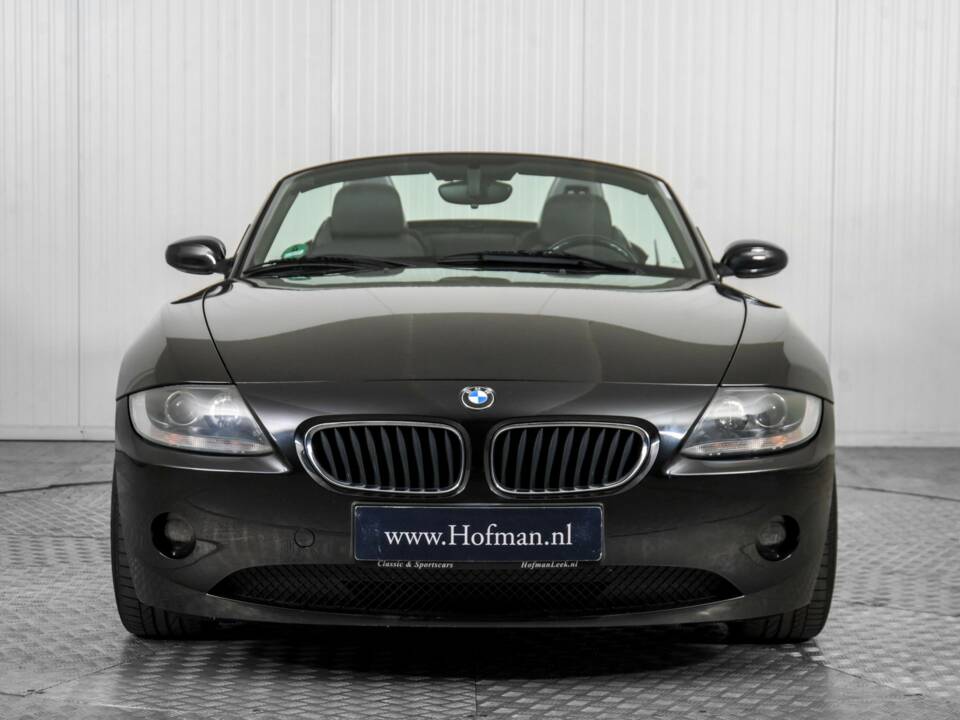 Afbeelding 14/50 van BMW Z4 2.2i (2005)