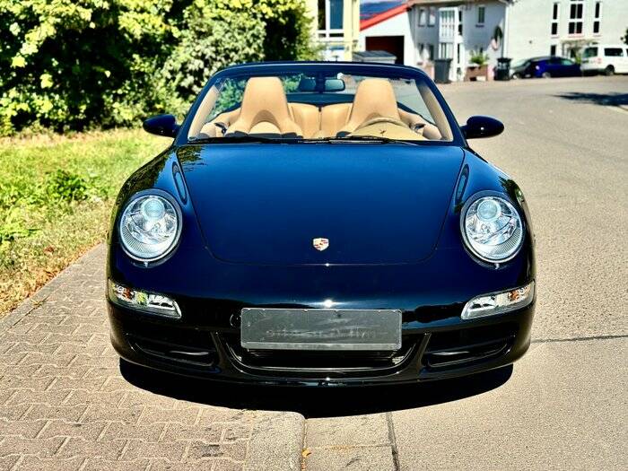 Imagen 2/7 de Porsche 911 Carrera (2007)