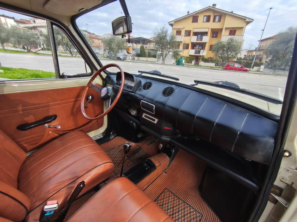 Image 5/10 de FIAT 850 Speciale (1968)
