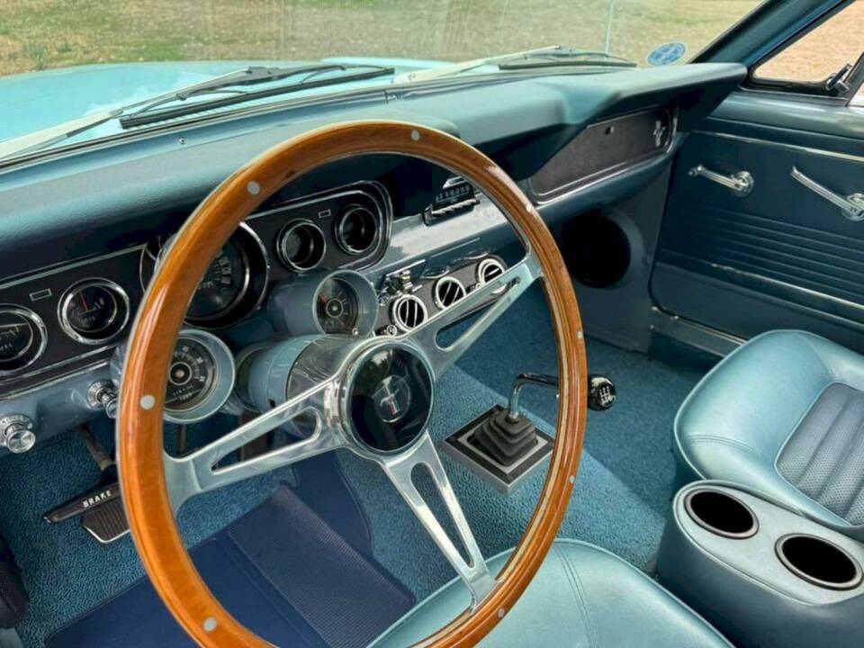 Bild 19/44 von Ford Mustang 289 (1966)