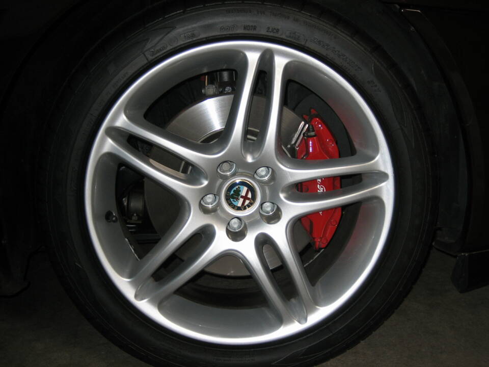 Image 12/21 de Alfa Romeo Spider 3.2 V6 24V (2004)