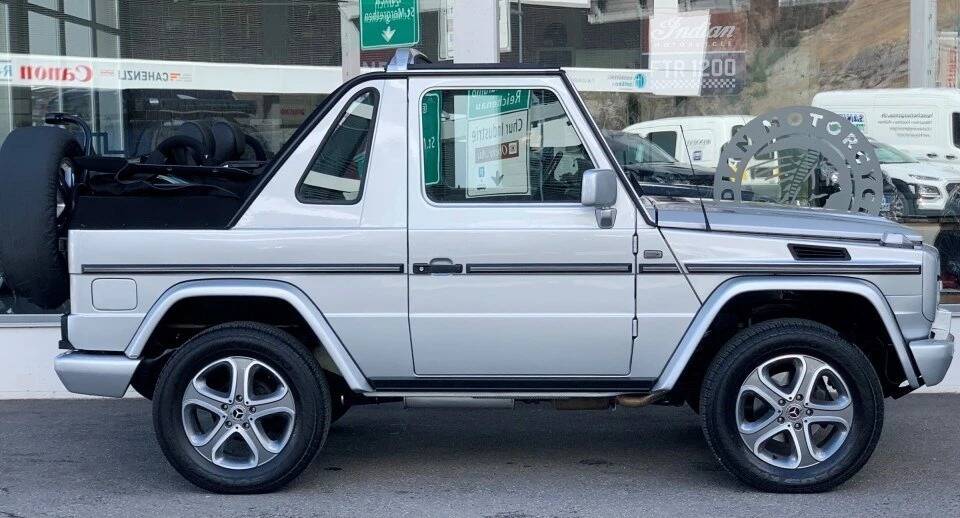 Image 2/16 of Mercedes-Benz G 400 CDI (SWB) (2001)