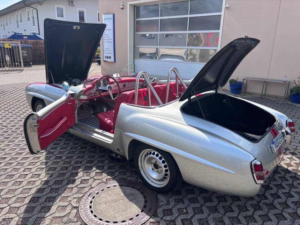 Afbeelding 10/62 van Mercedes-Benz 190 SL (1955)