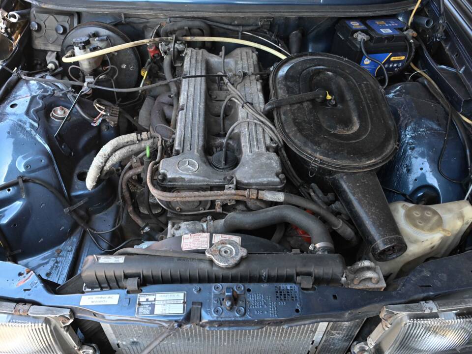 Bild 5/50 von Mercedes-Benz 280 CE (1983)