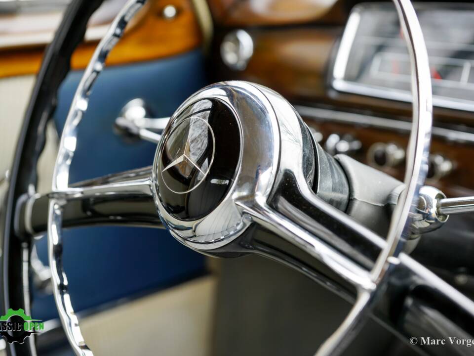 Bild 31/44 von Mercedes-Benz 220 S (1958)