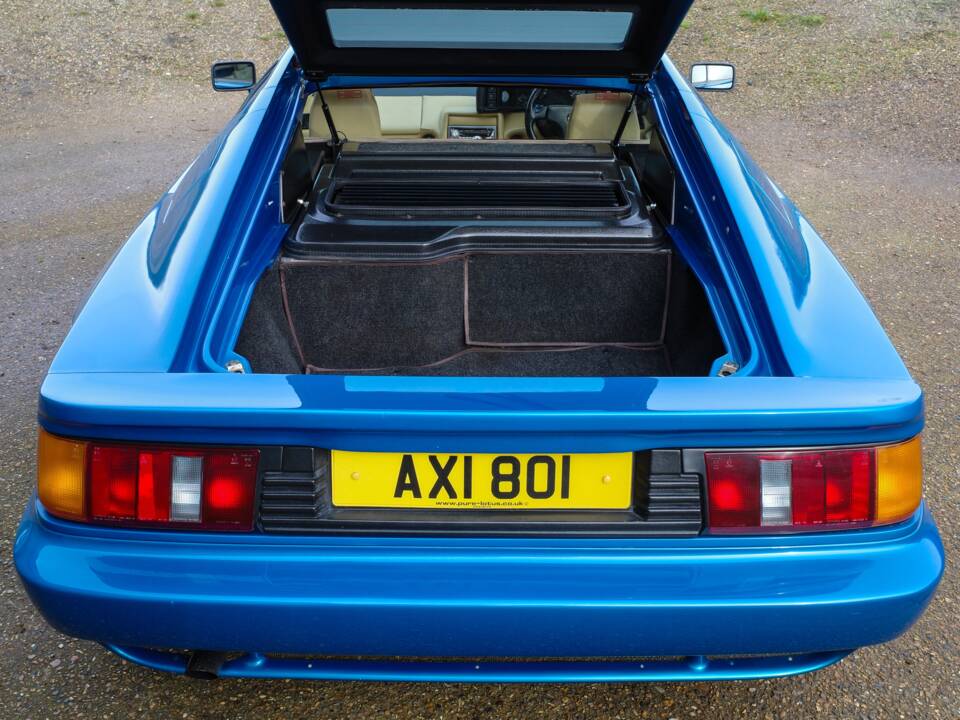 Image 24/25 of Lotus Esprit Turbo HC (1988)