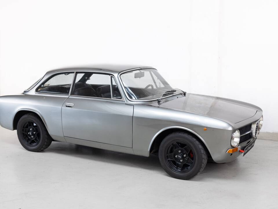 Imagen 36/36 de Alfa Romeo Giulia 1600 GT Junior (1973)