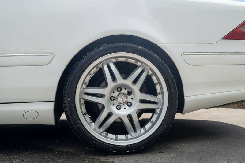 Bild 13/41 von Mercedes-Benz CL 500 (2000)