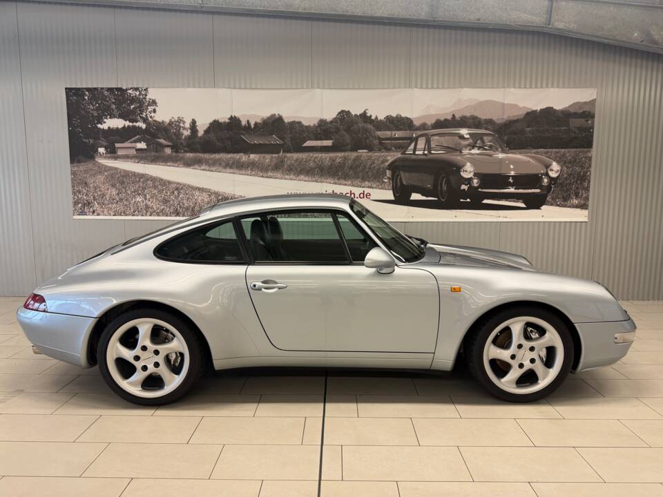 Imagen 8/19 de Porsche 911 Carrera 4 (1995)