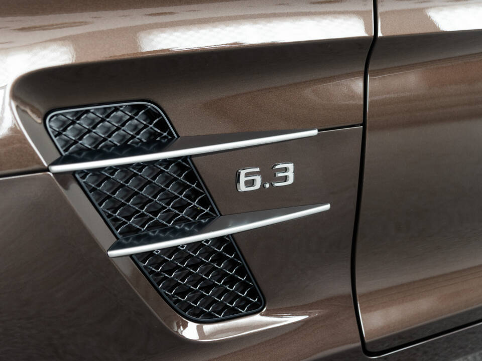 Imagen 25/59 de Mercedes-Benz SLS AMG Roadster (2012)