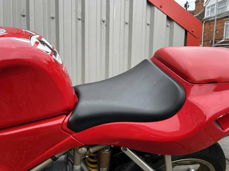 Image 11/30 of Ducati DUMMY (1995)