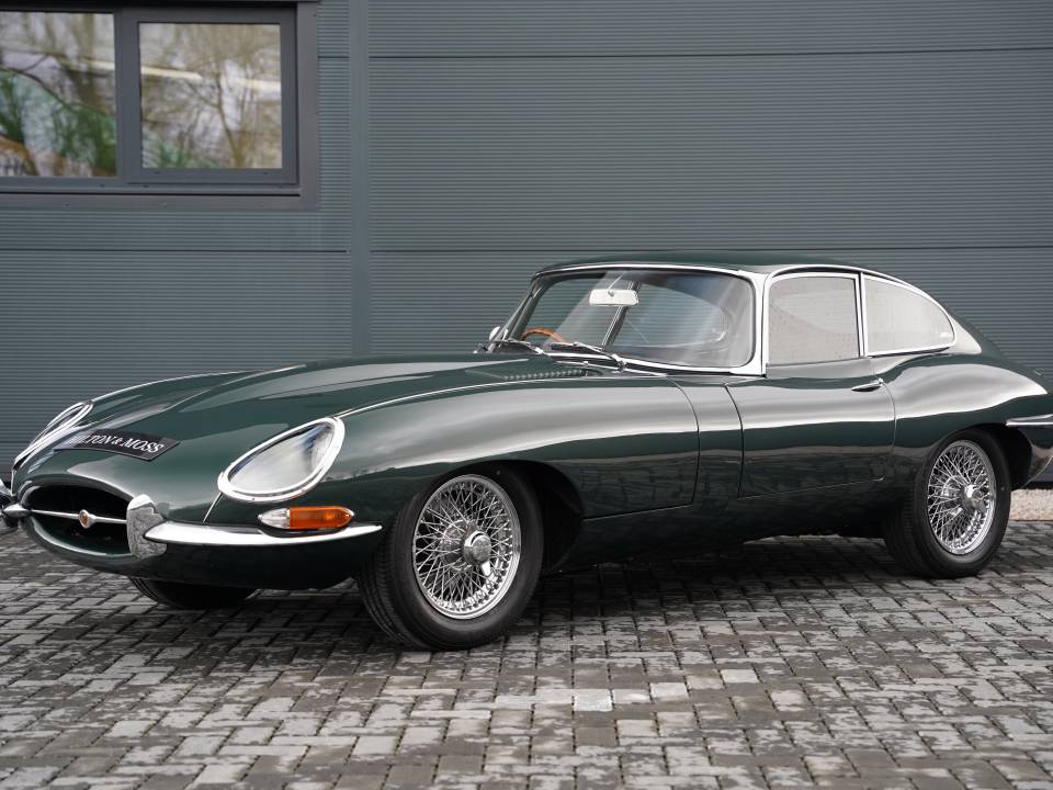 Image 4/50 de Jaguar E-Type 4.2 (1967)