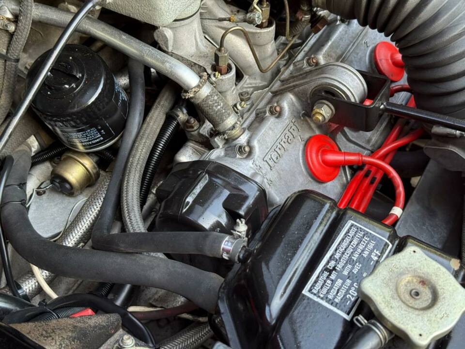 Image 44/50 of Ferrari Mondial 3.2 (1988)