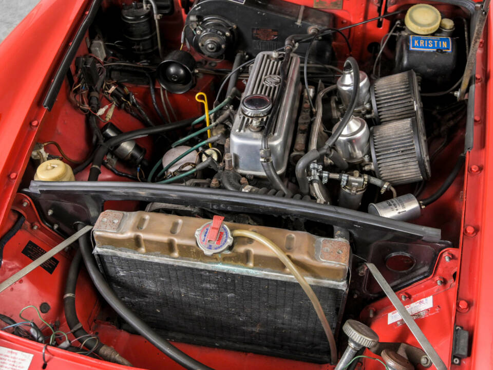 Bild 39/50 von MG MGB (1971)