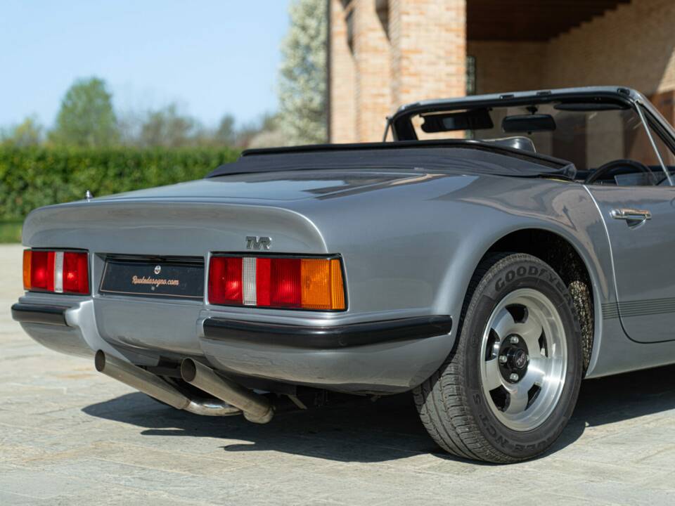 Immagine 14/50 di TVR S2 (1989)